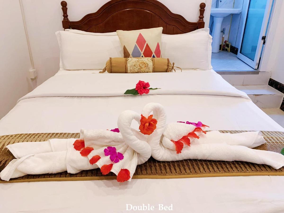 Crystal Beach Hotel Порт Вила Екстериор снимка