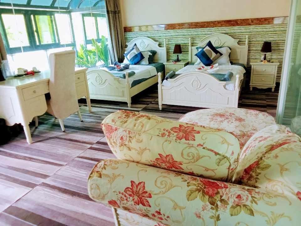 Crystal Beach Hotel Порт Вила Екстериор снимка